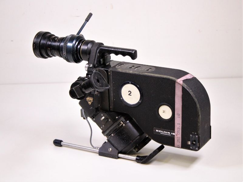 16 mm Filmcamera Eclair 16, verzamelstuk Kringwinkel